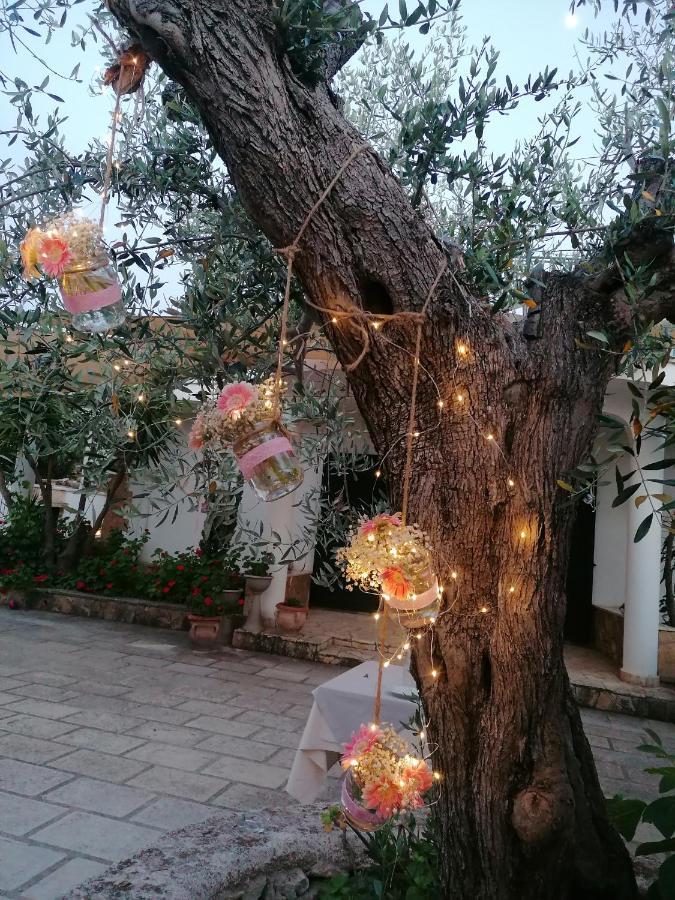Masseria Agriturismo Il Sorriso Degli Ulivi - Dimora Di Charme Gallipoli Bagian luar foto