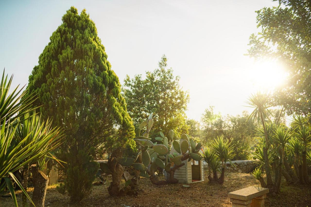 Masseria Agriturismo Il Sorriso Degli Ulivi - Dimora Di Charme Gallipoli Bagian luar foto